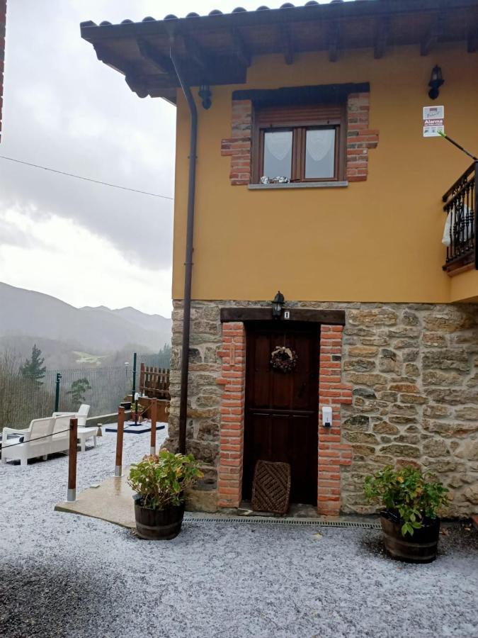 Carroceu Rural Apartment Cangas de Onis Bagian luar foto