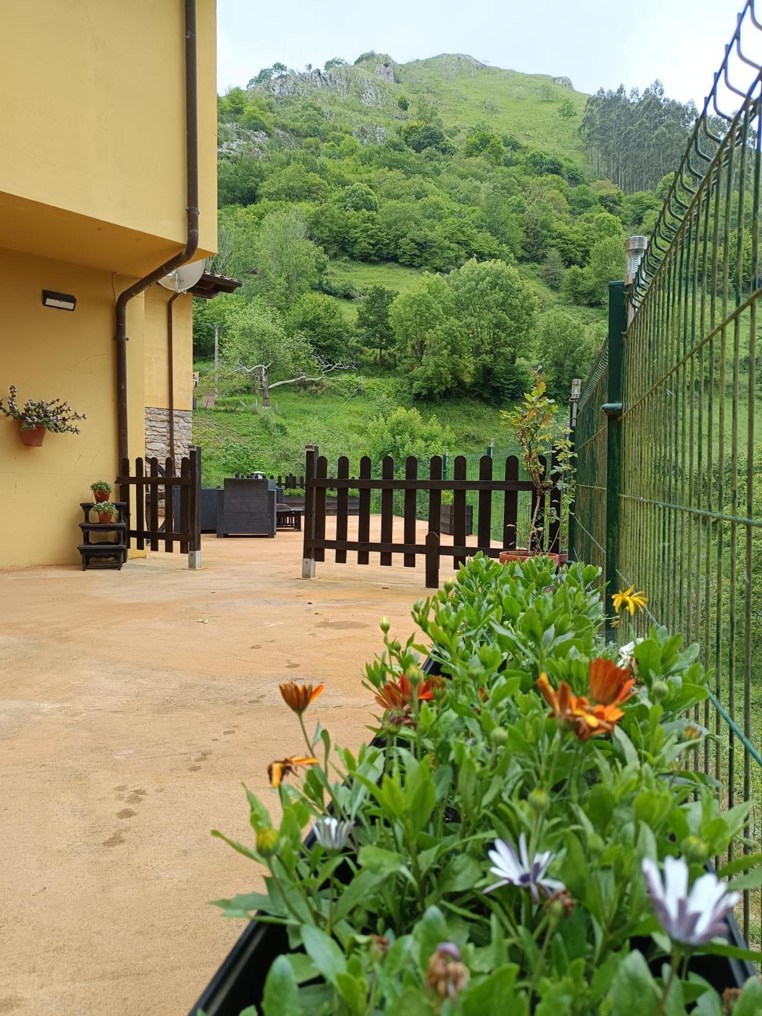 Carroceu Rural Apartment Cangas de Onis Bagian luar foto